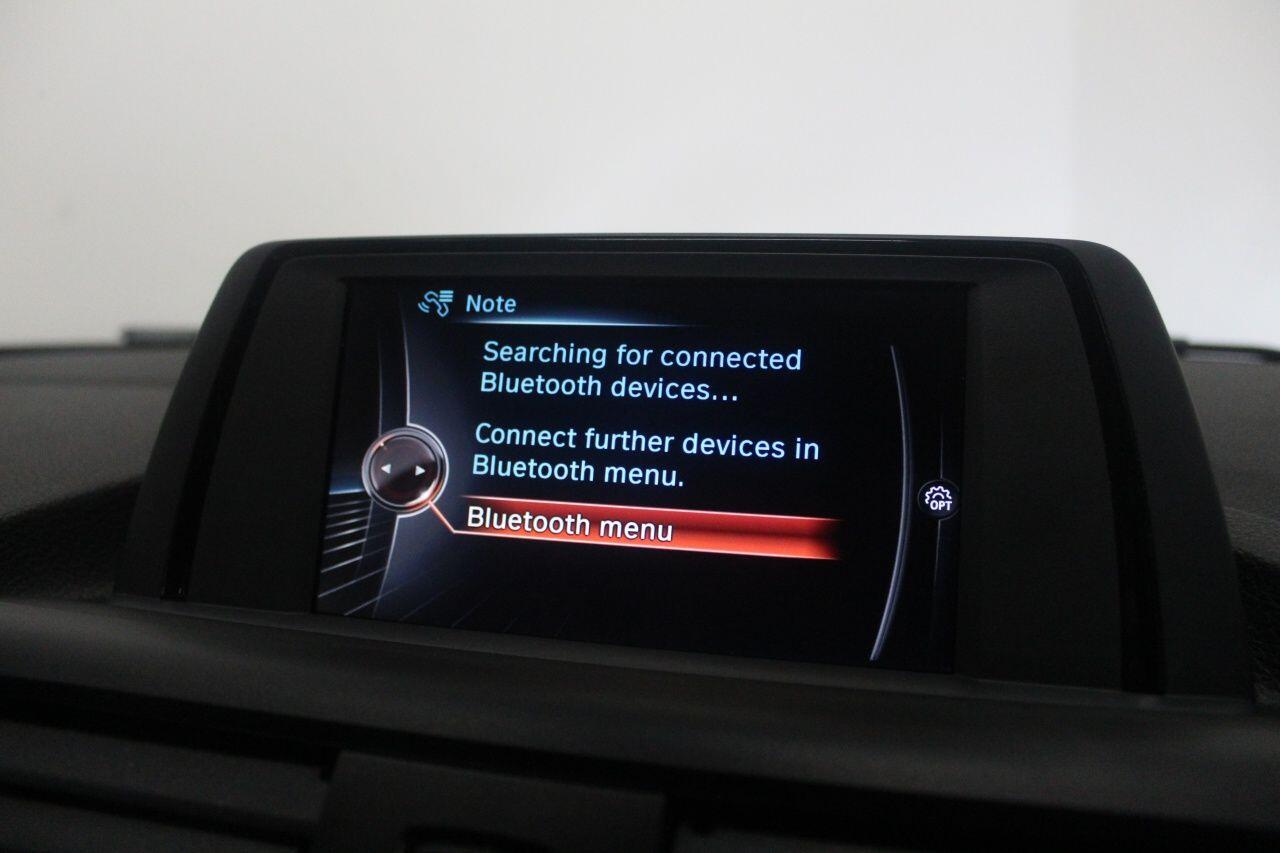 BMW 1 Series view 36