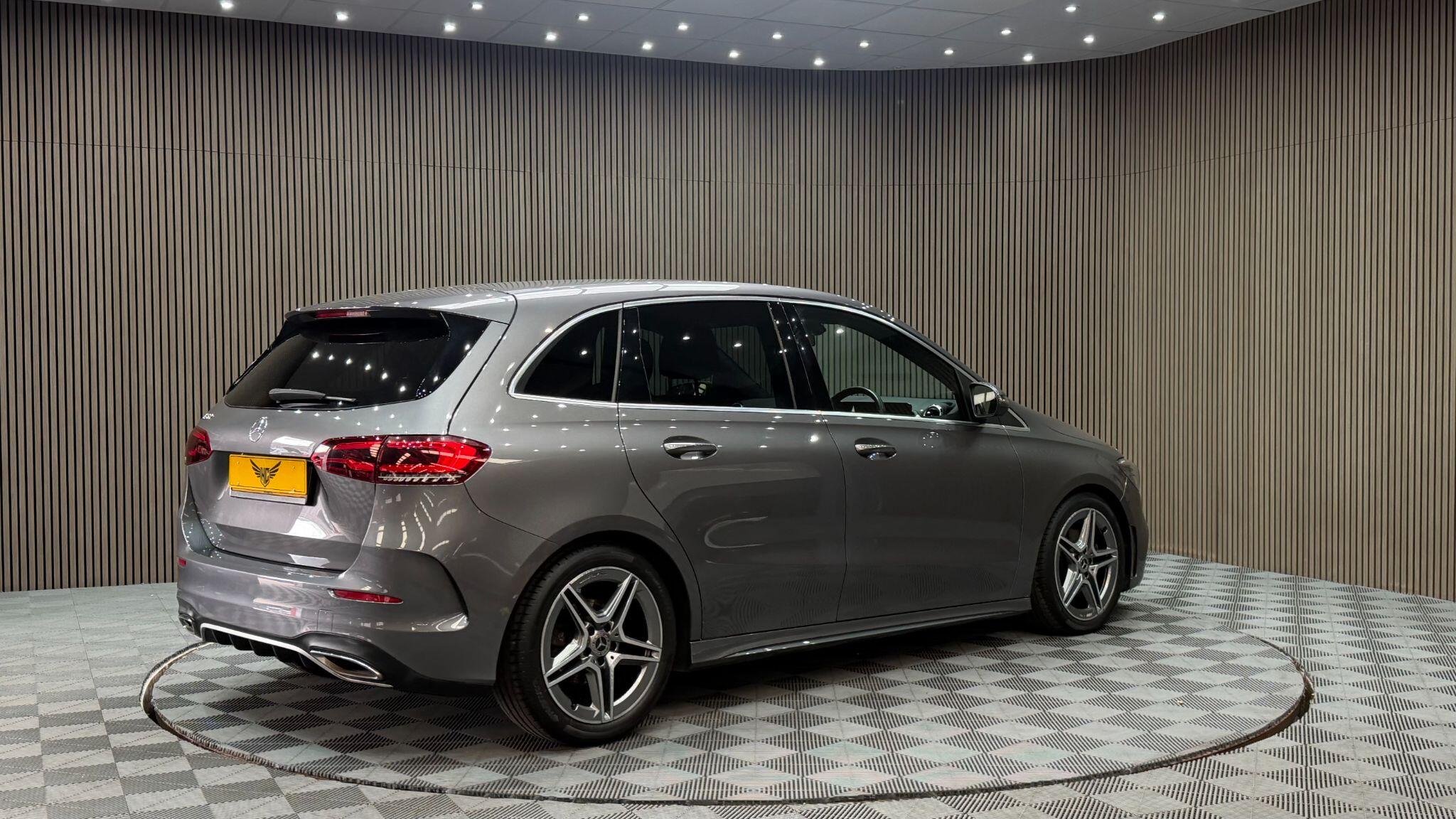 Mercedes-Benz B-Class view 36