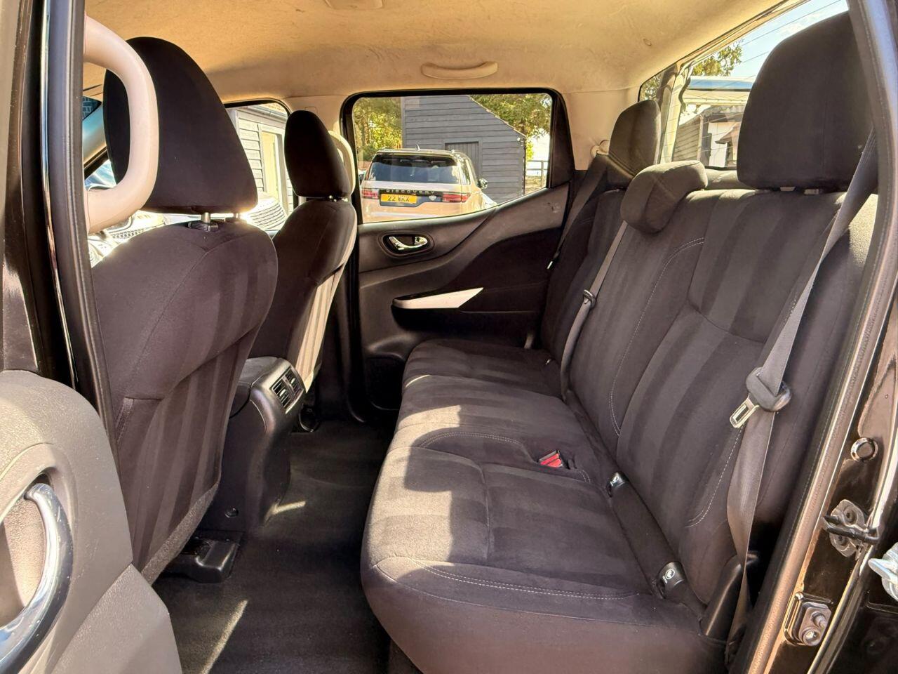 Nissan Navara view 15