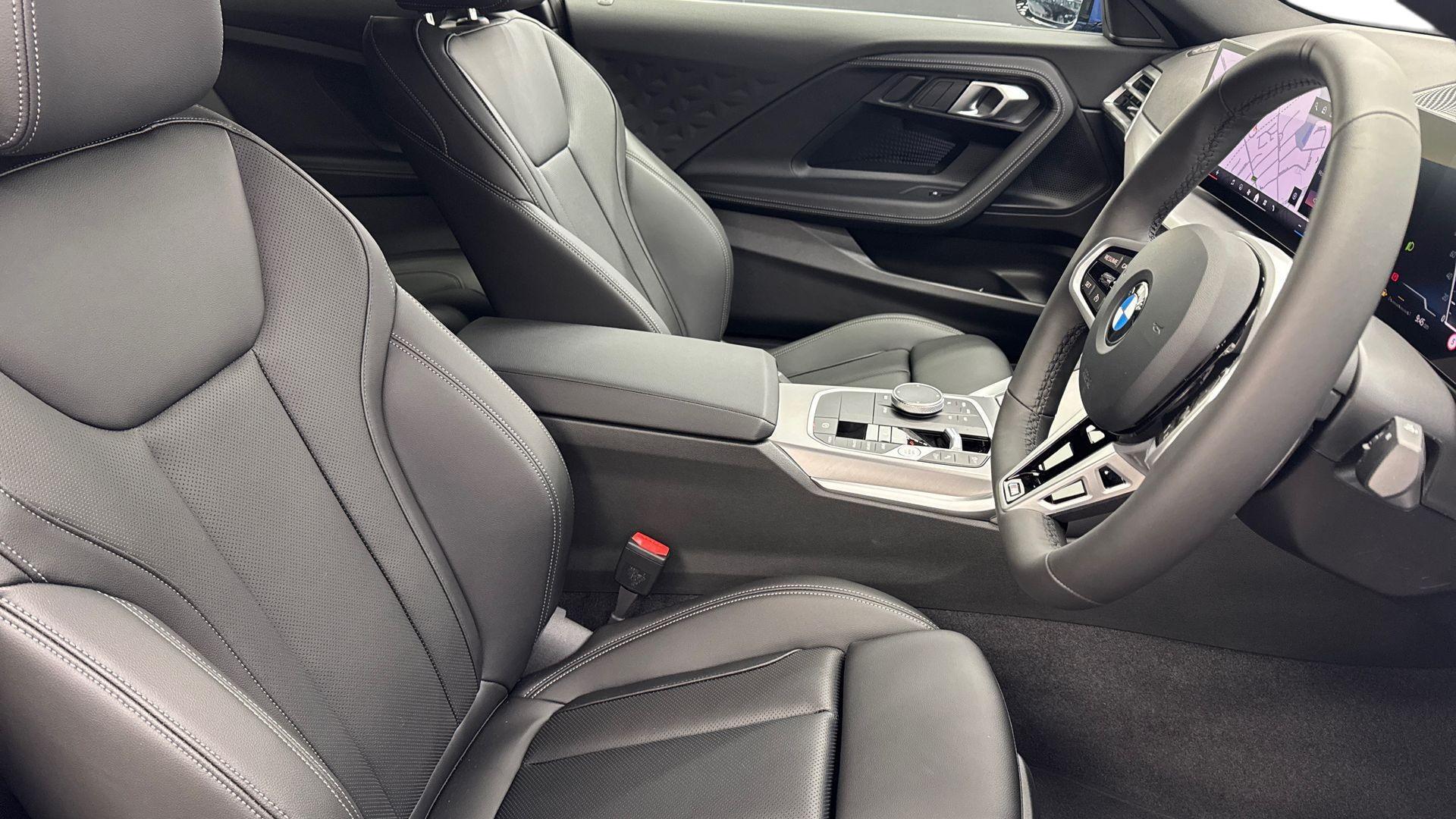 BMW 2 Series view 11