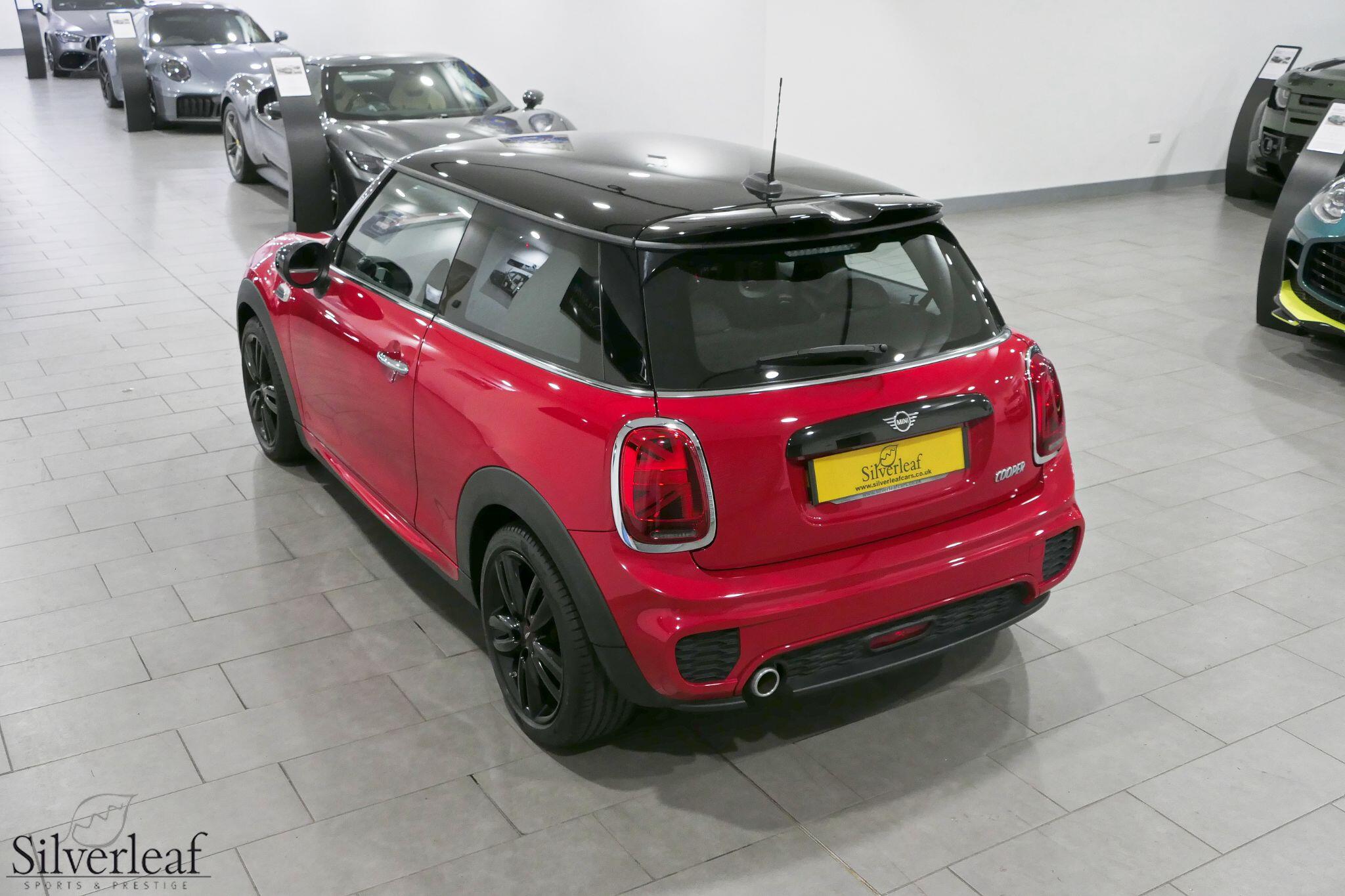 Mini Cooper view 37