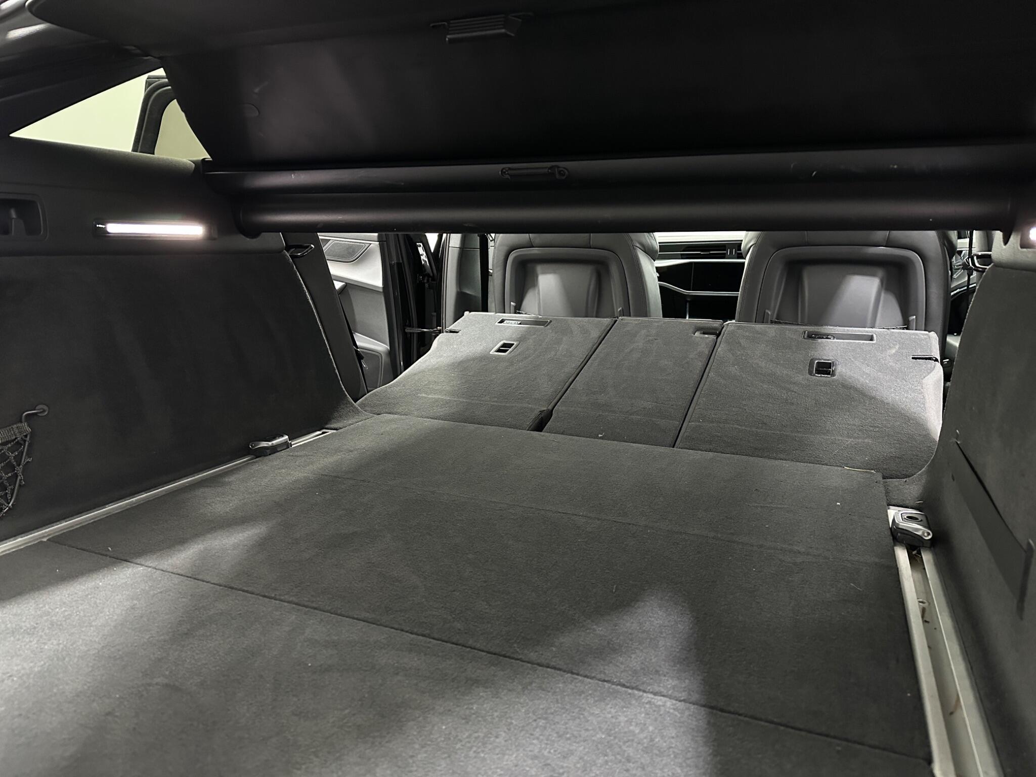 Audi A6 view 44