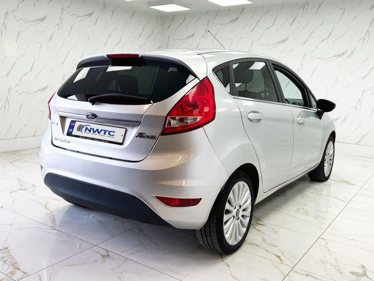 Ford Fiesta view 8
