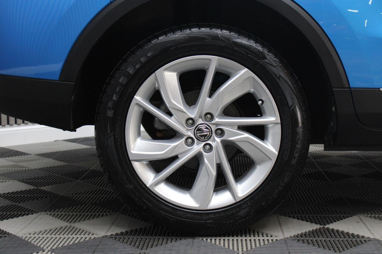 MG ZS view 12