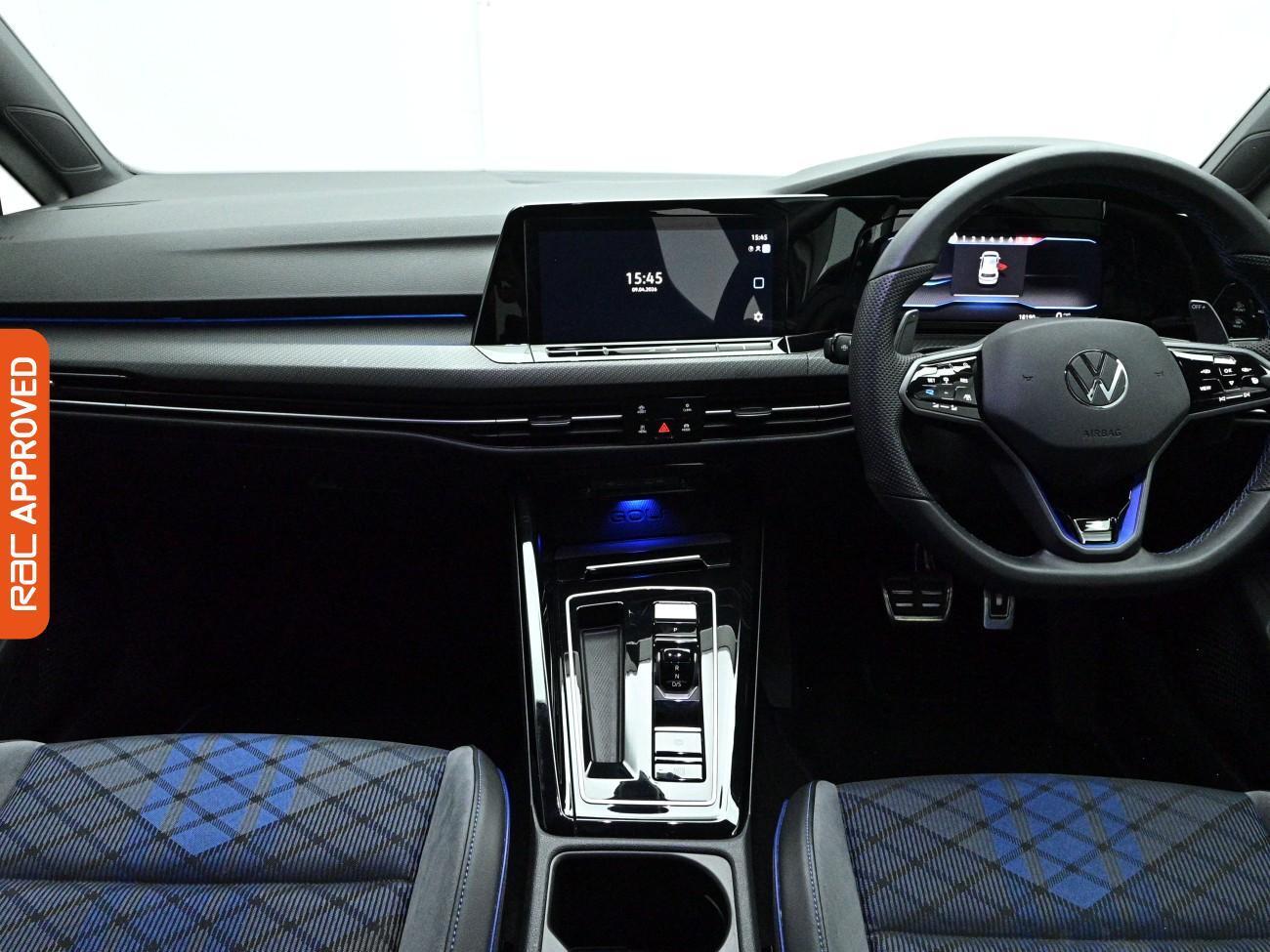 Volkswagen Golf view 2