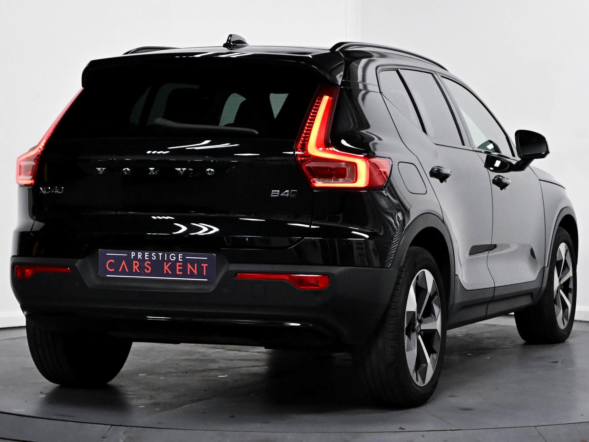 Volvo XC40 view 18