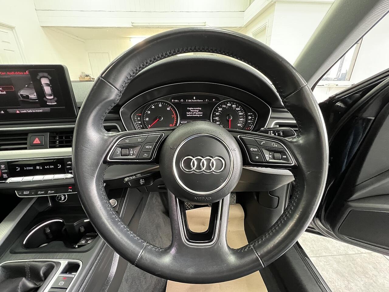 Audi A4 view 9