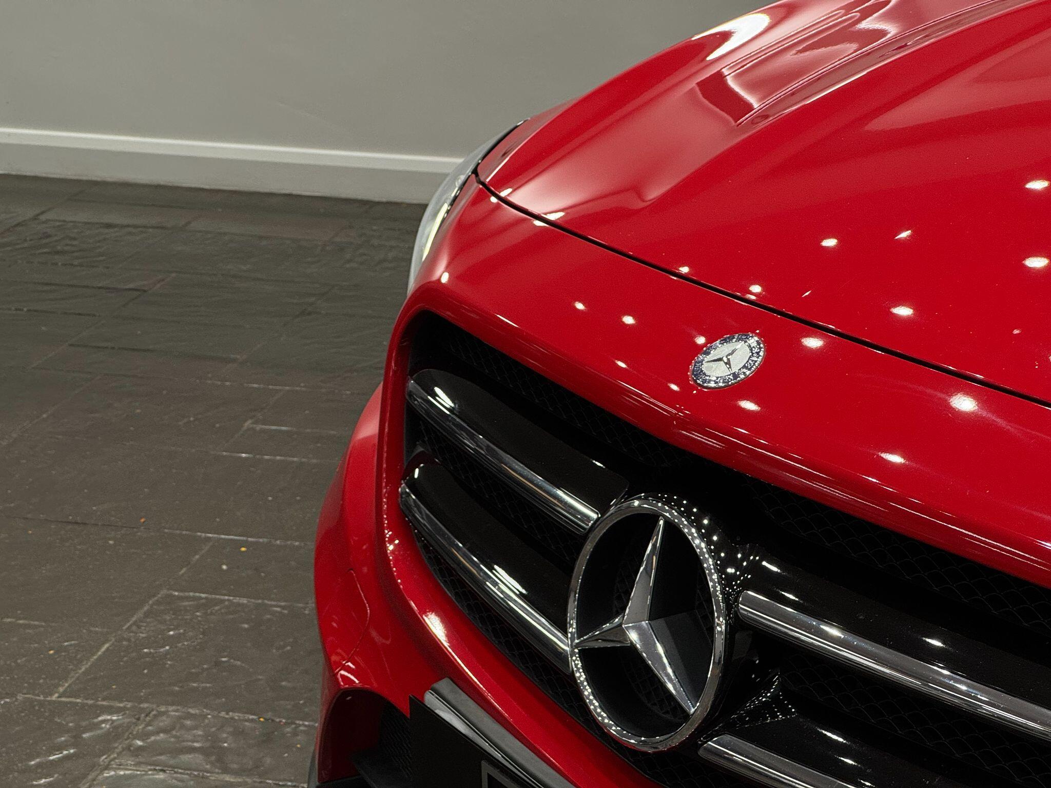 Mercedes-Benz GLA view 9