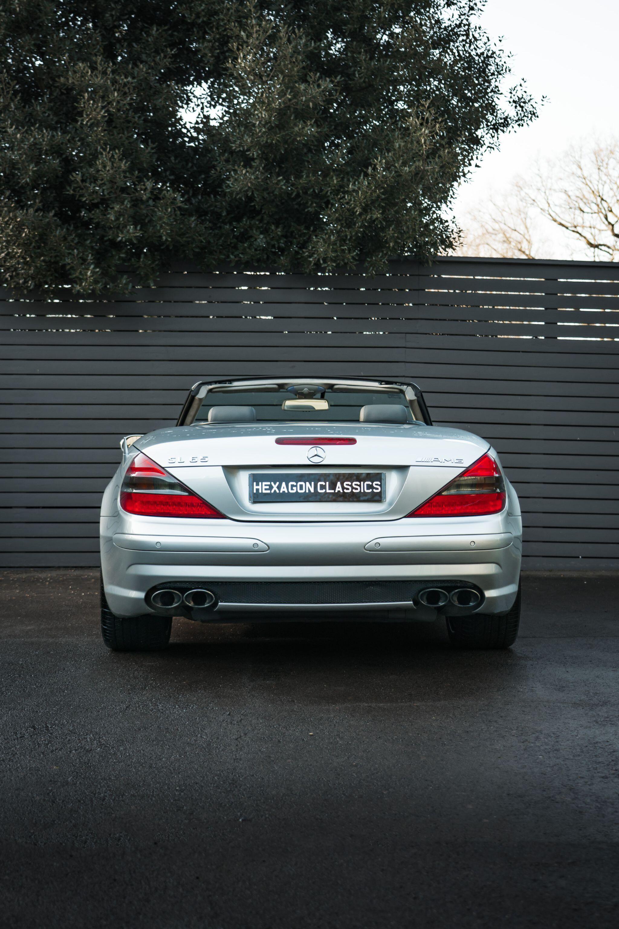 Mercedes-Benz SL view 8