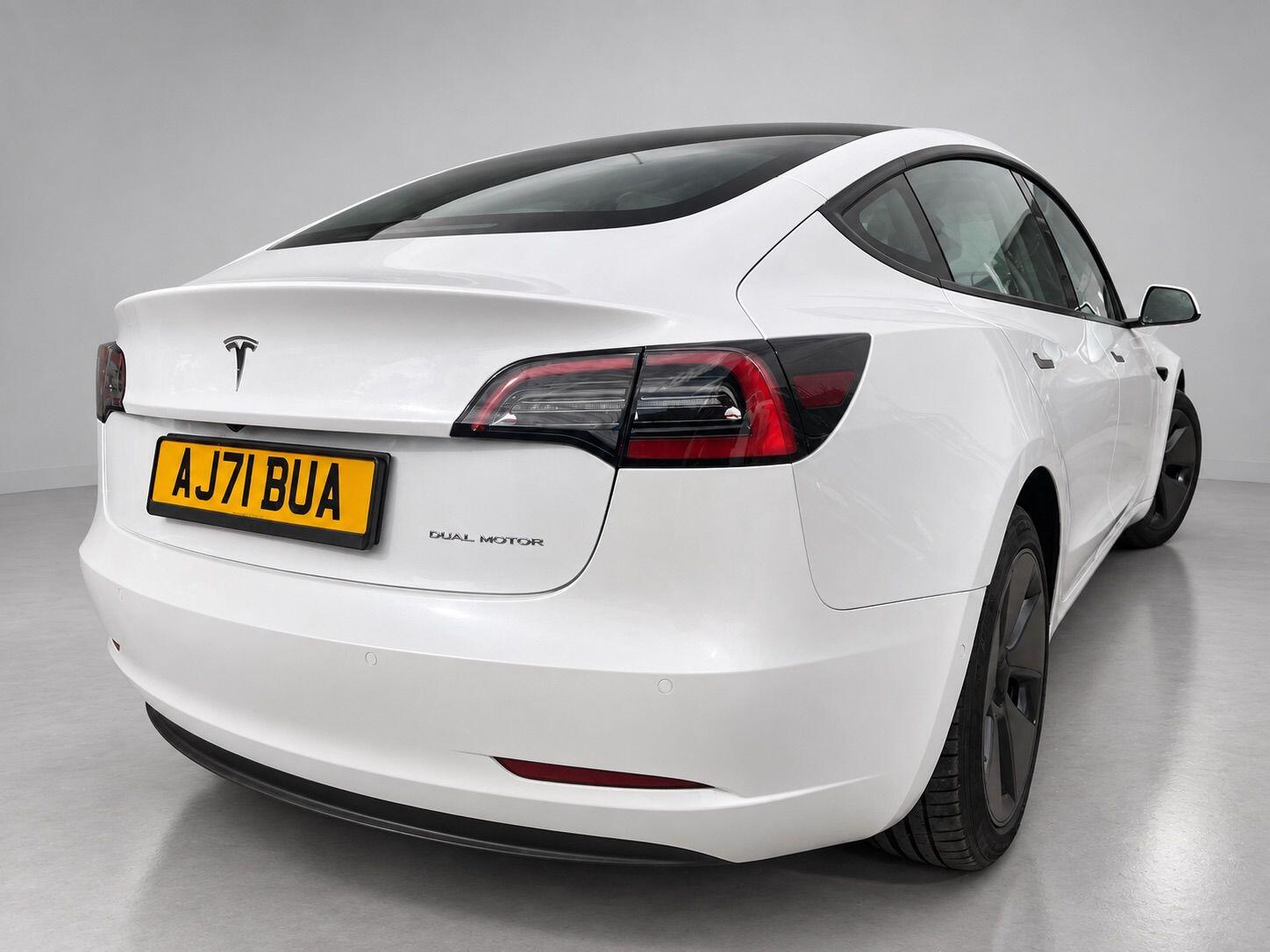 Tesla Model 3 view 15