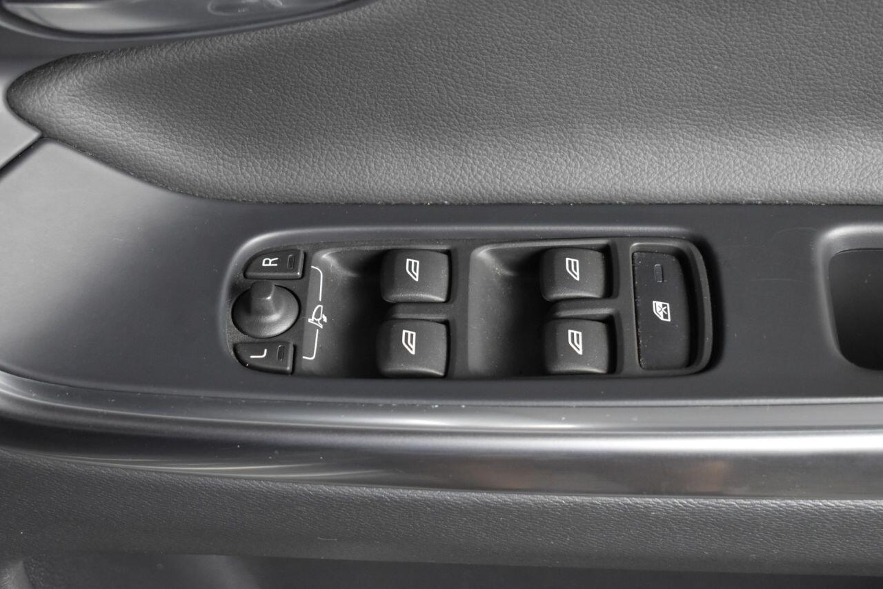 Volvo XC60 view 21