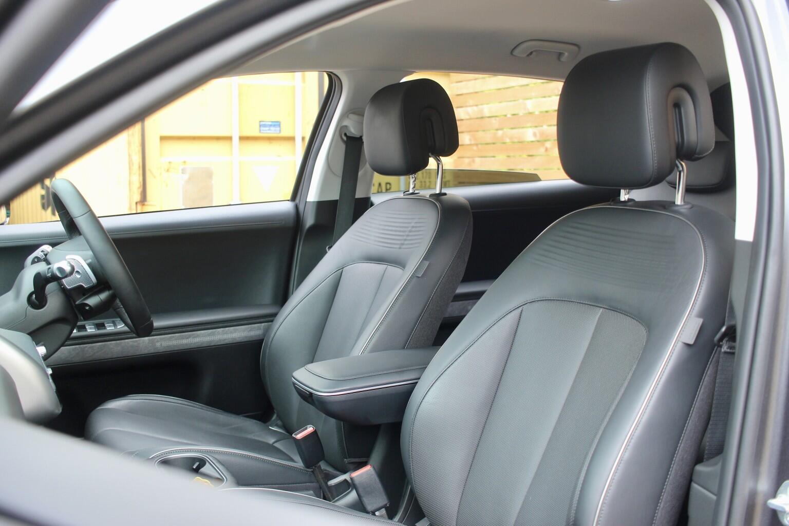 Hyundai IONIQ 5 view 14