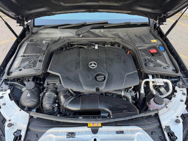 Mercedes-Benz C Class view 13