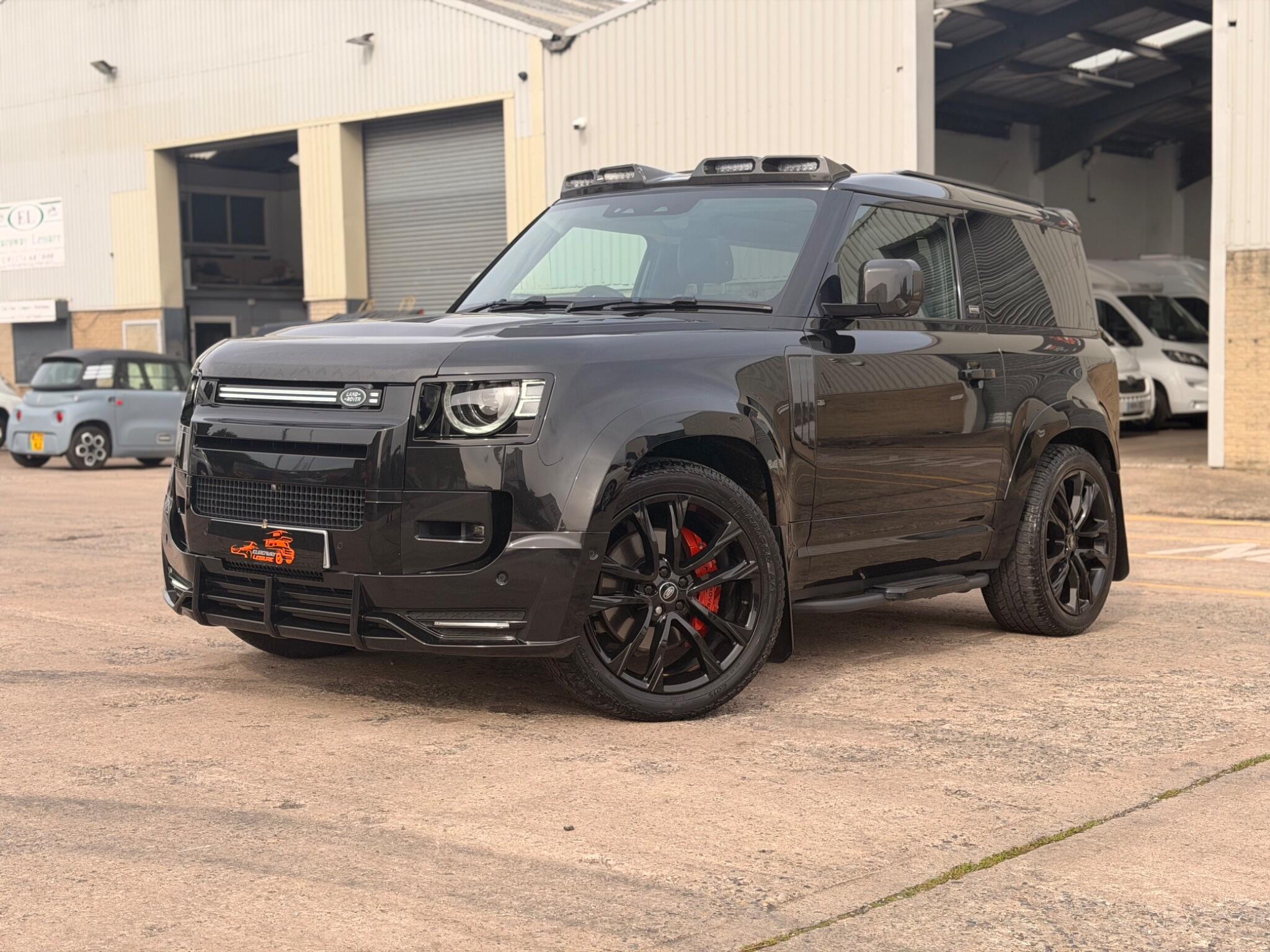 Land Rover Defender view 3