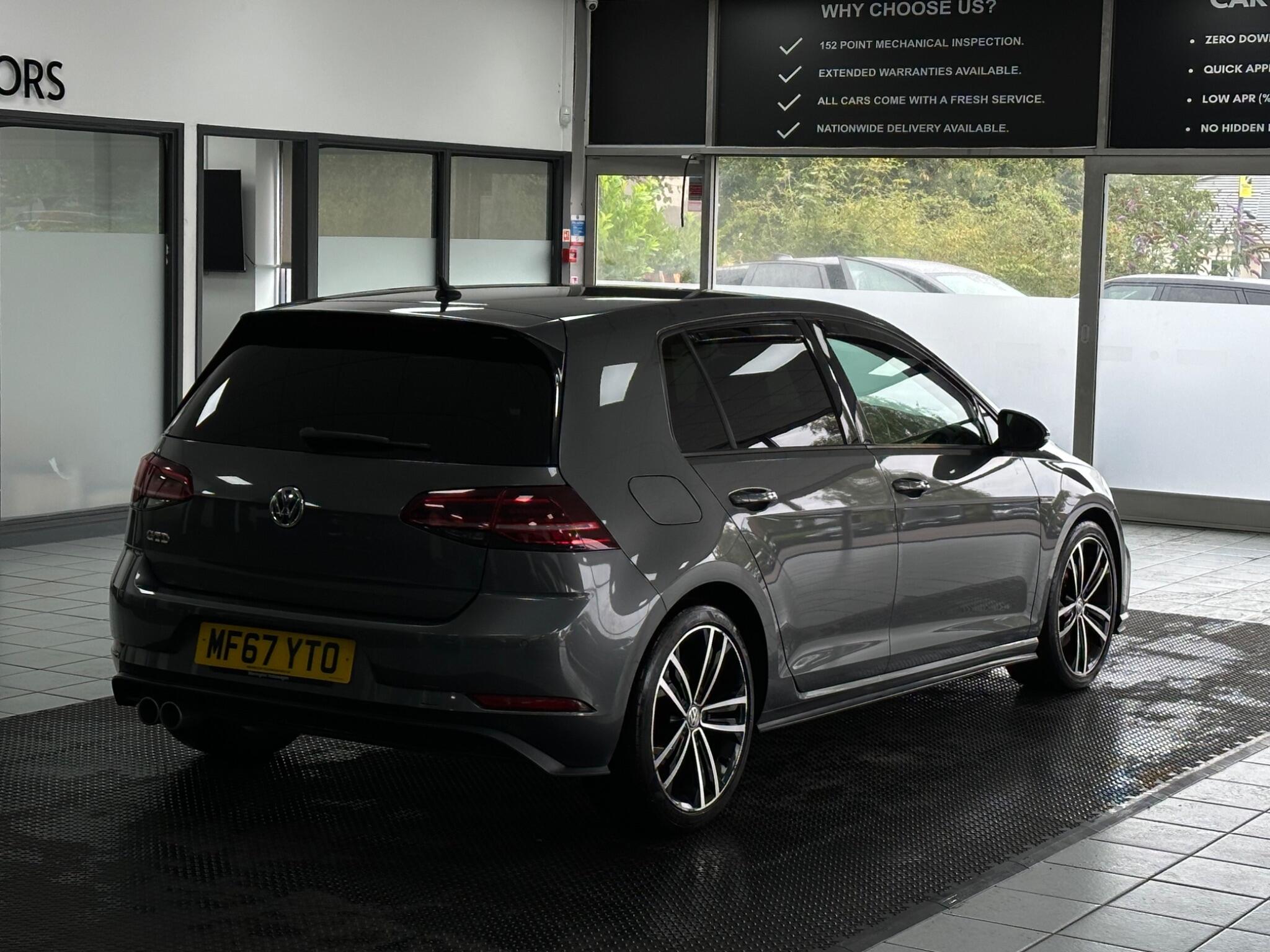 Volkswagen Golf view 13
