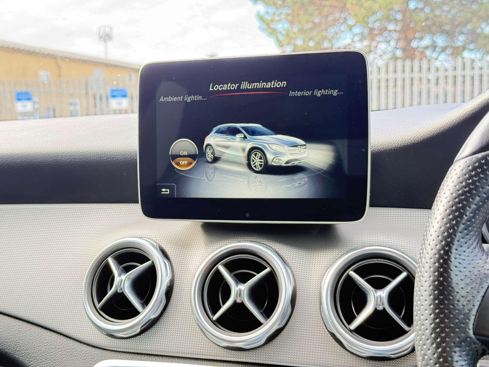 Mercedes-Benz GLA view 66