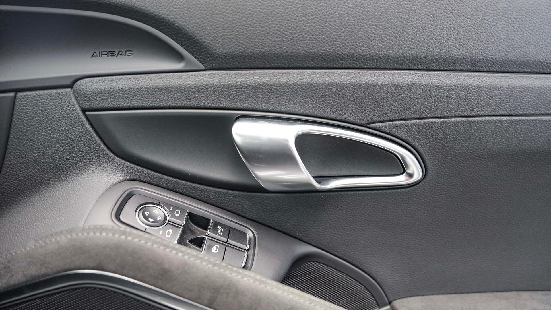 Porsche Cayman view 20