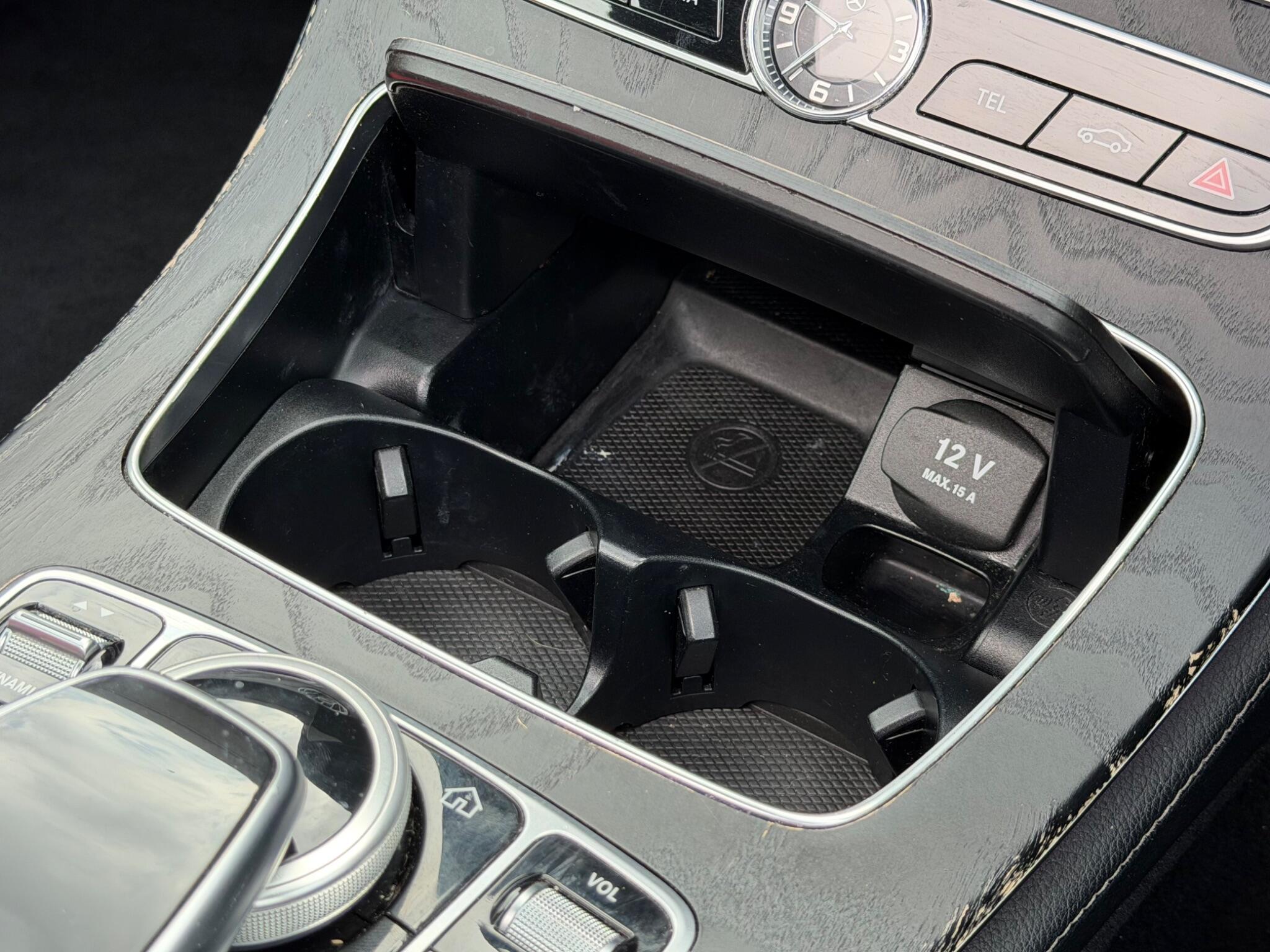 Mercedes-Benz E-Class view 43