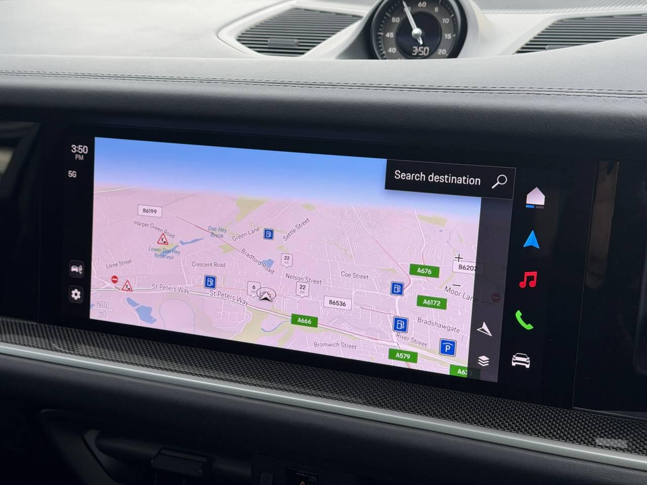 Porsche Cayenne view 24