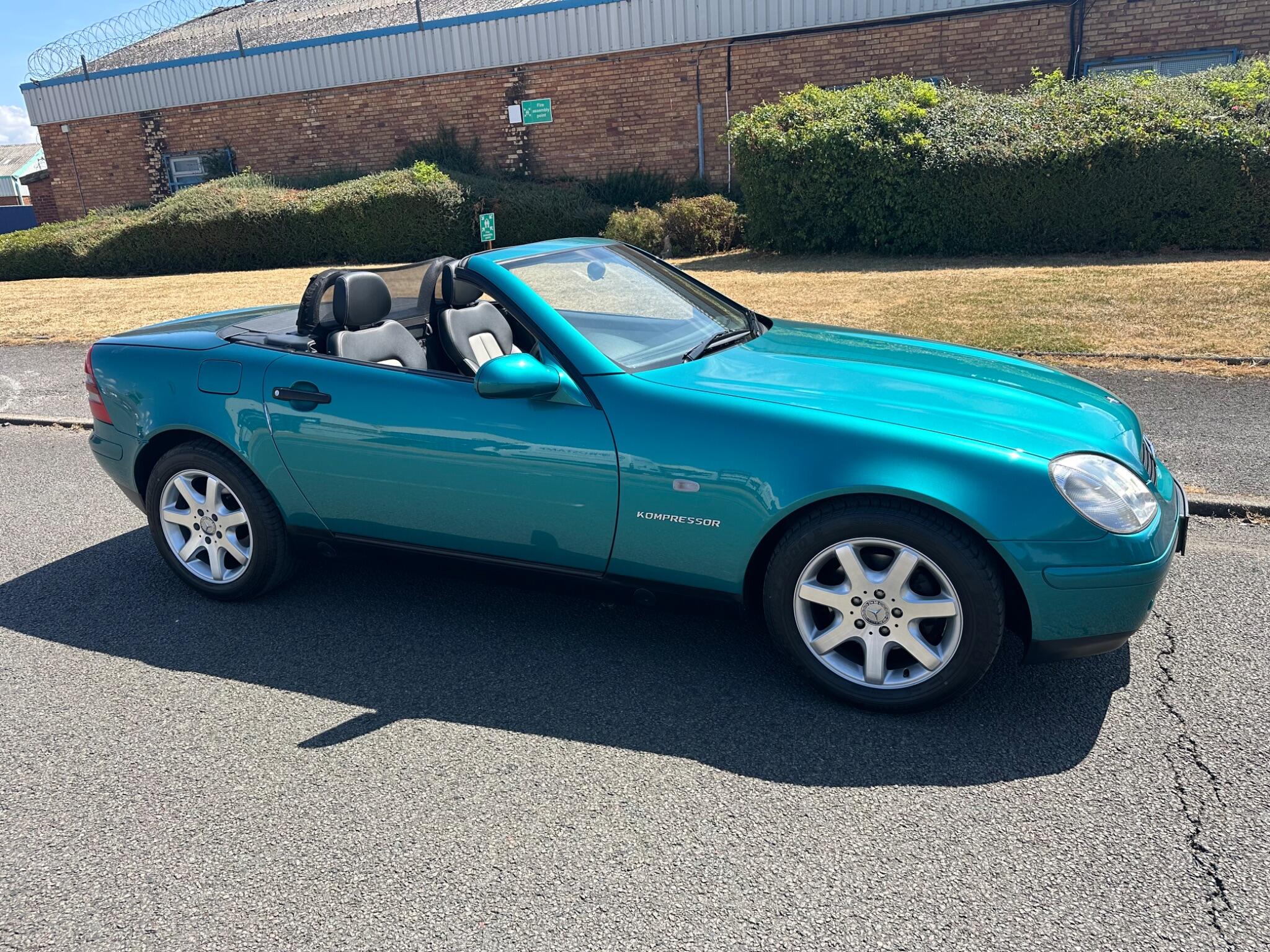 Mercedes-Benz SLK view 24