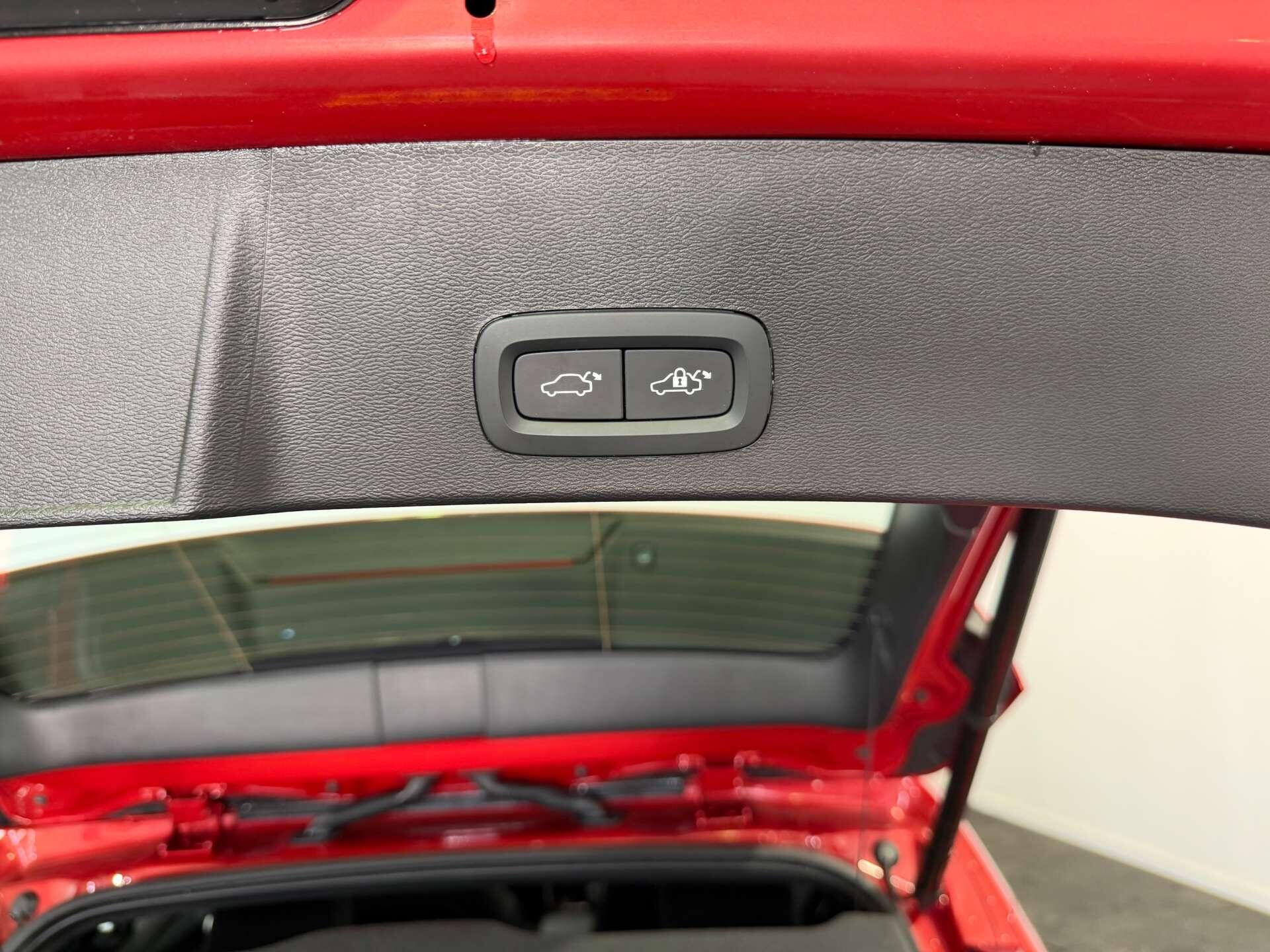 Volvo XC40 view 10