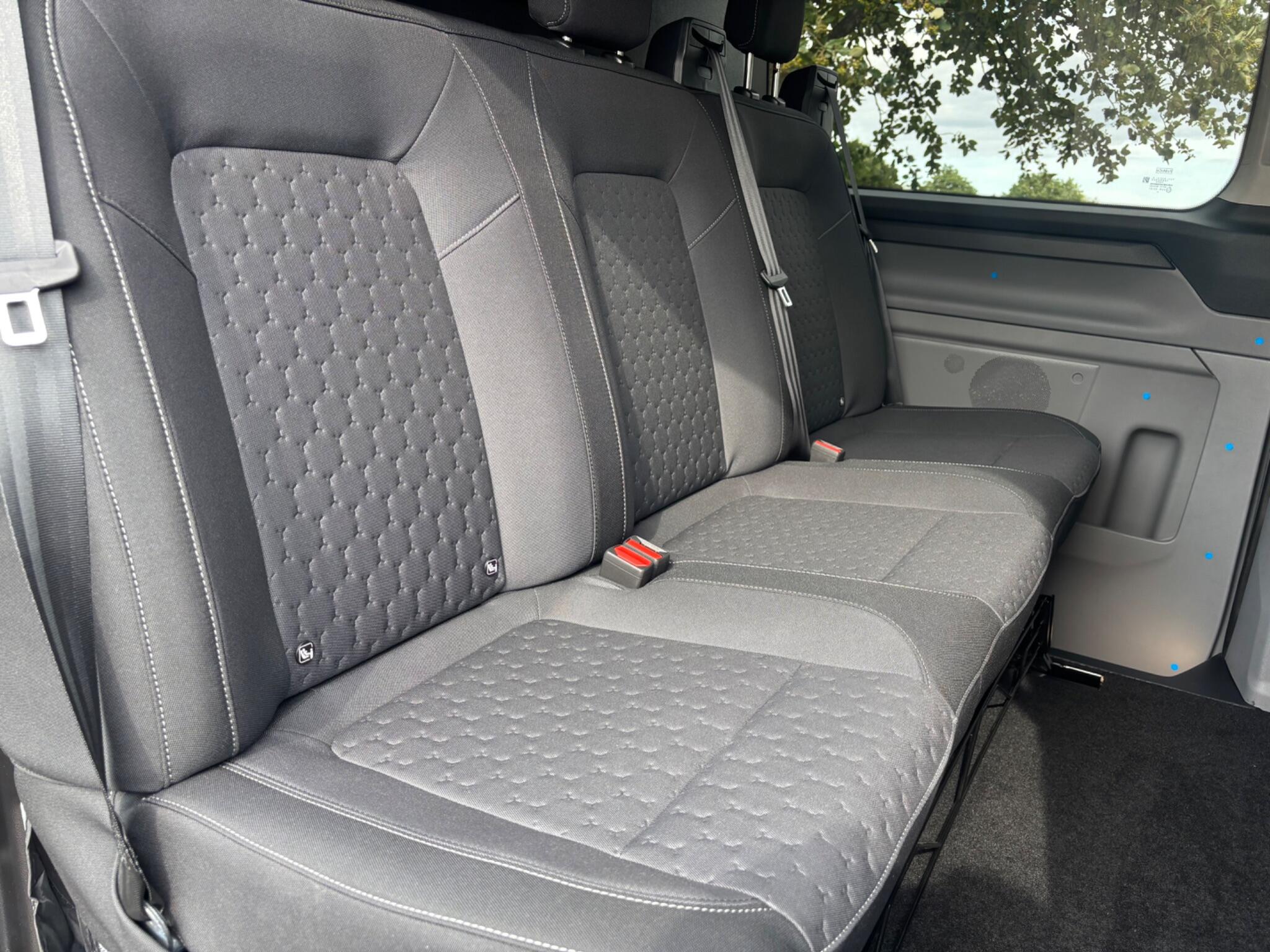 Ford Transit Custom view 19