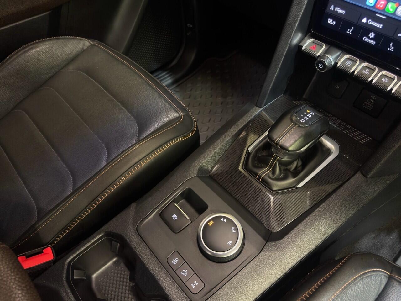 Volkswagen Amarok view 15