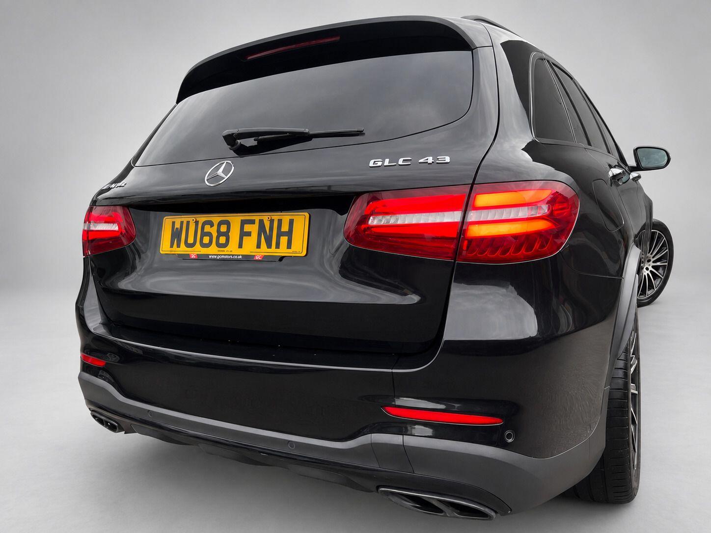 Mercedes-Benz GLC view 13