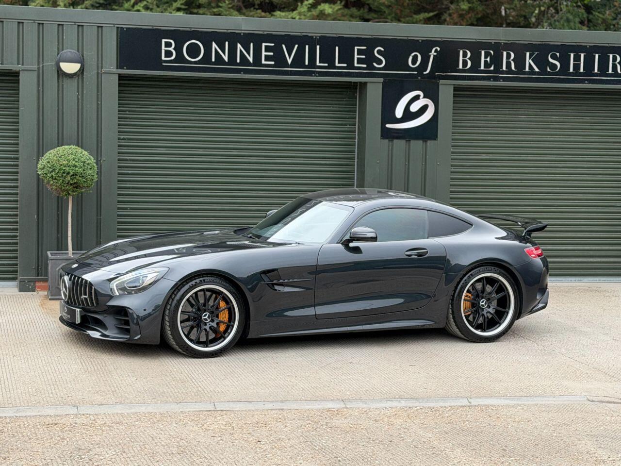 Mercedes-Benz Amg GT view 5