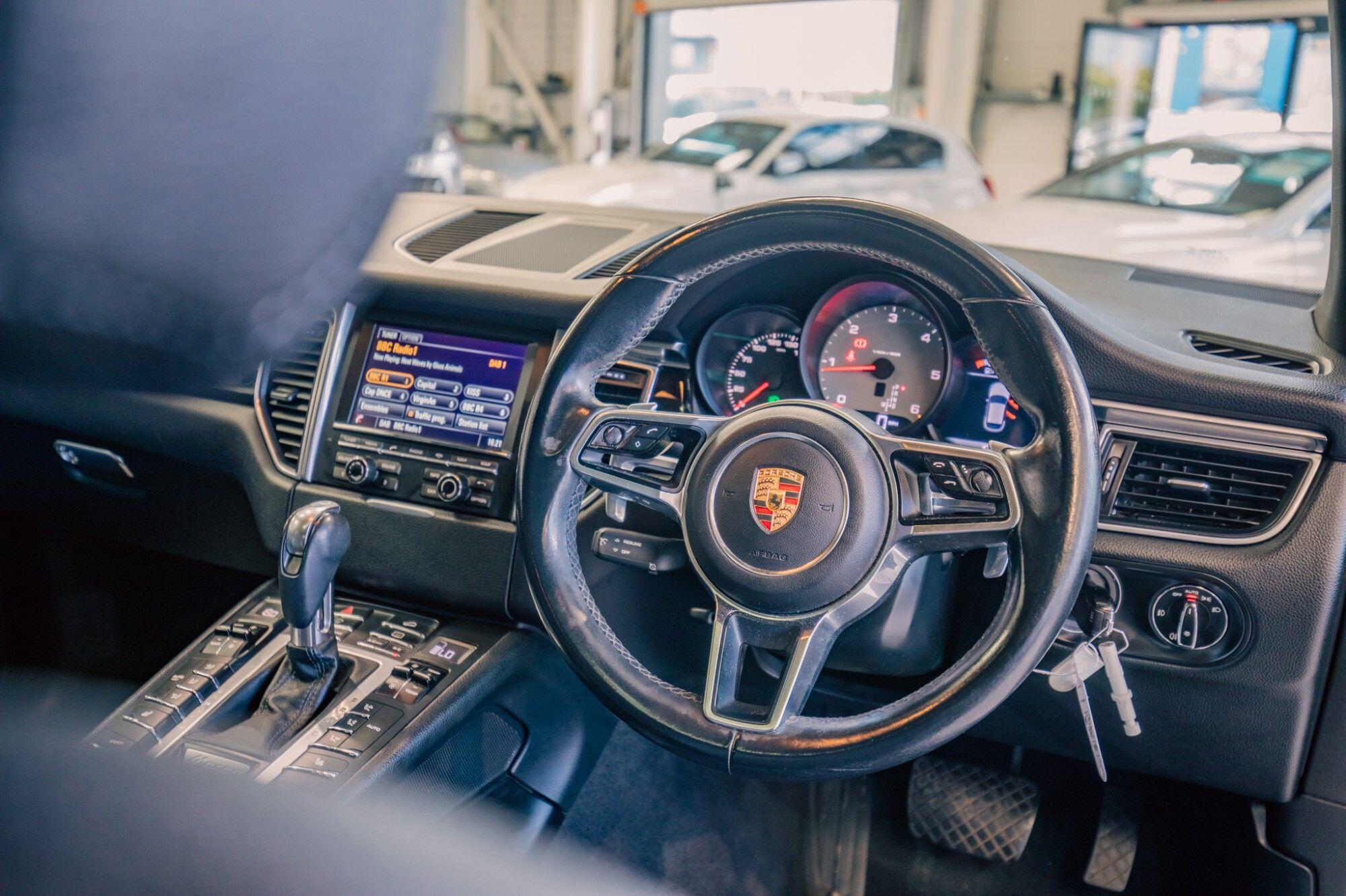 Porsche Macan view 2