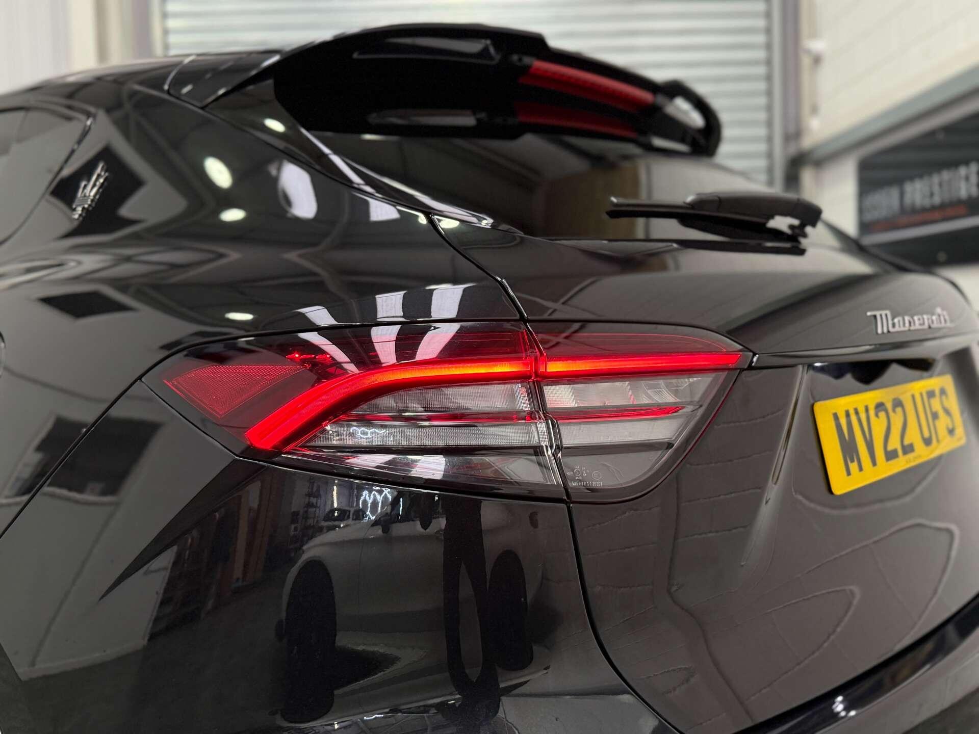 Maserati Levante view 12