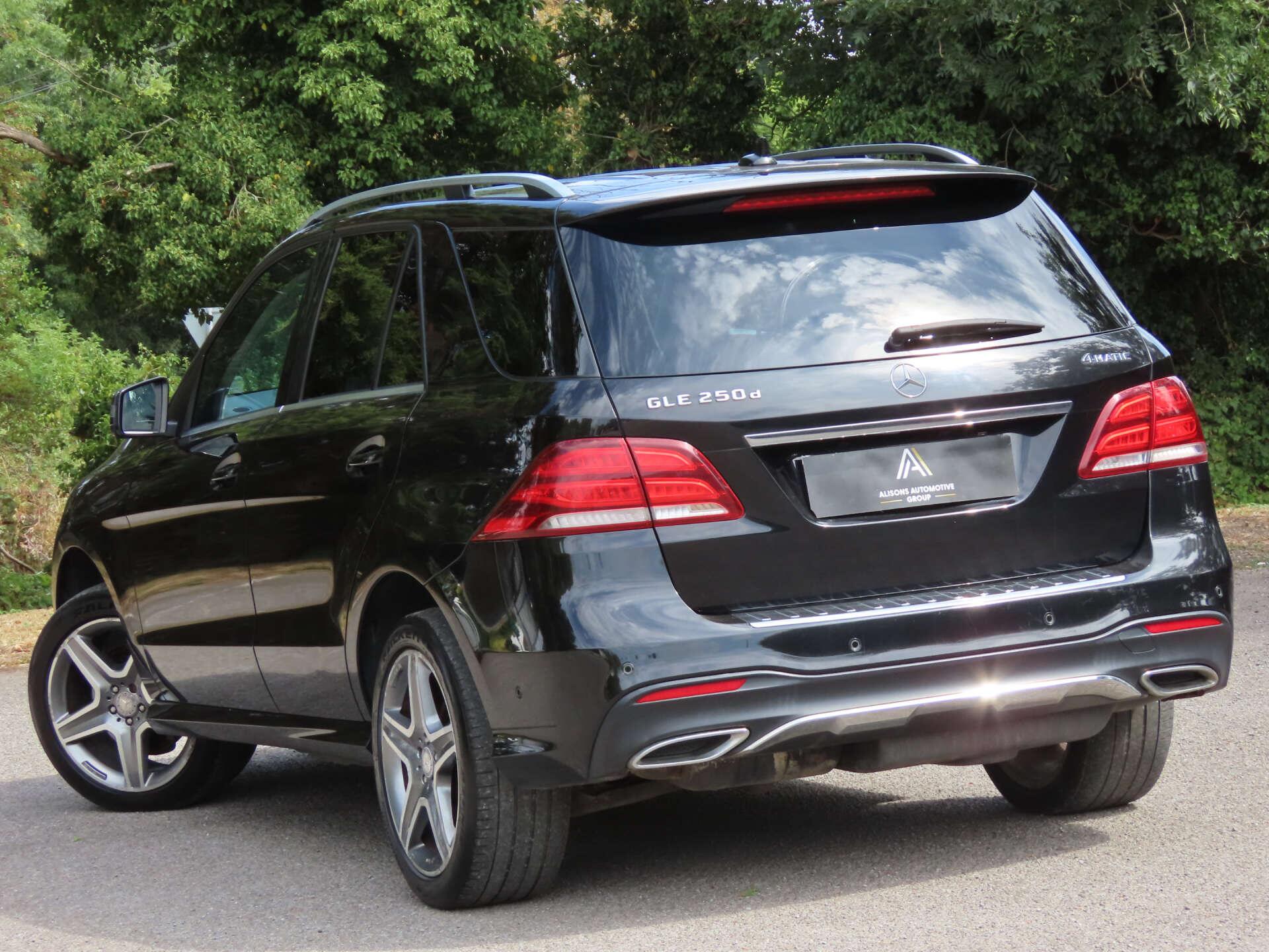 Mercedes-Benz Gle view 6