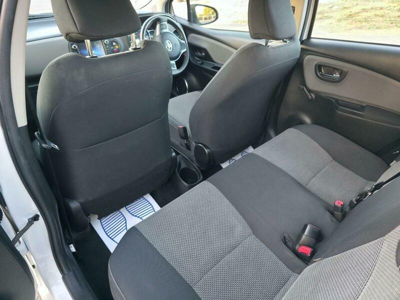 Toyota Yaris view 41