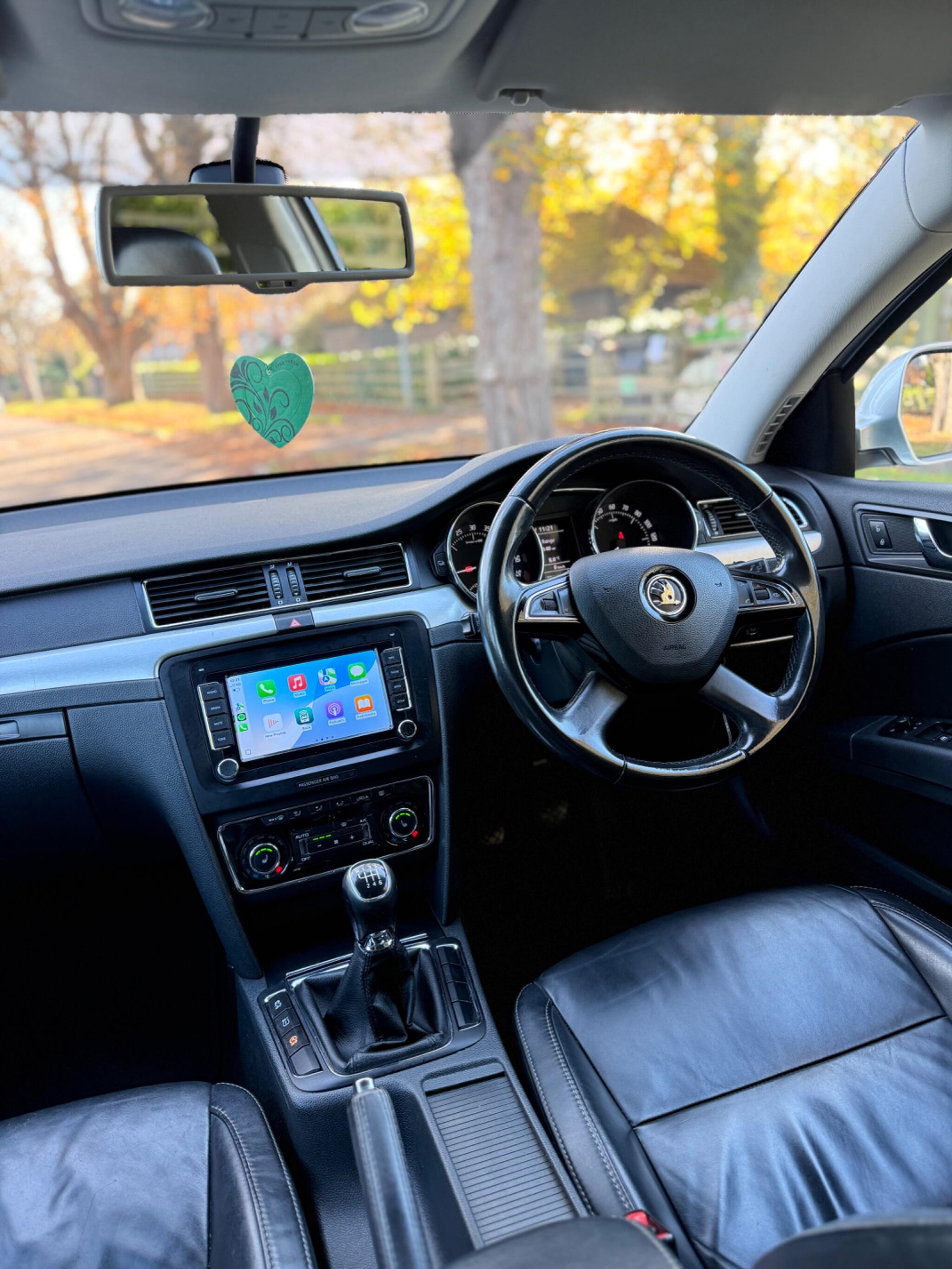 2013 Skoda Superb 2.0 TDI Elegance Euro 5 (s/s) 5dr • 155,000 miles image 23