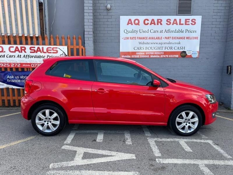 Volkswagen Polo view 8