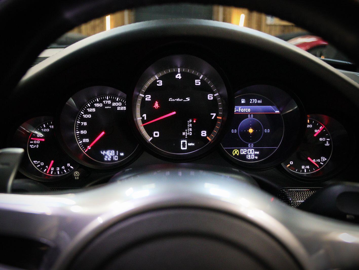 Porsche 911 view 9