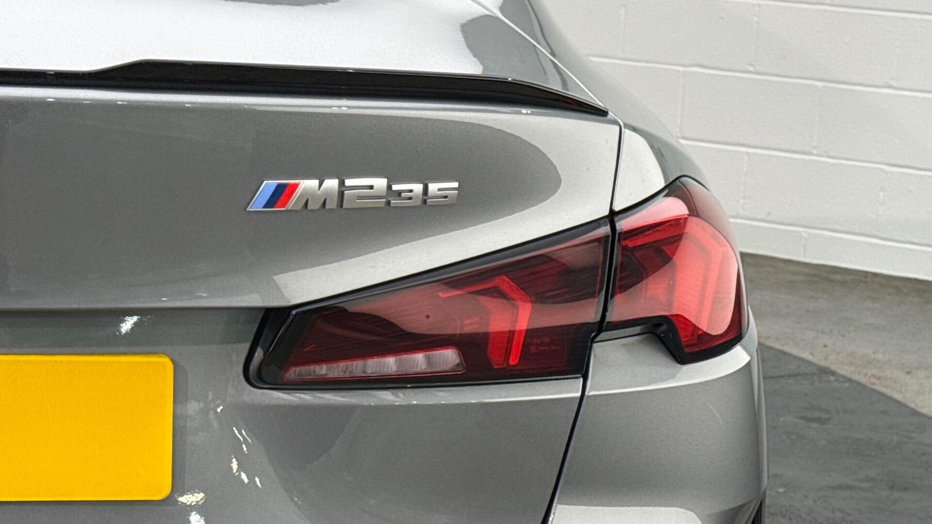 BMW 2 Series view 22