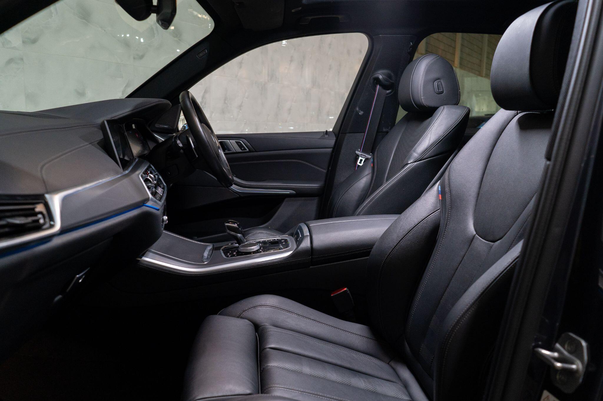BMW X5 view 15