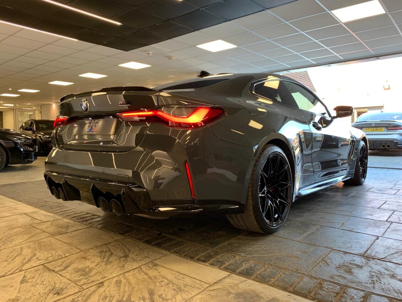BMW M4 view 15