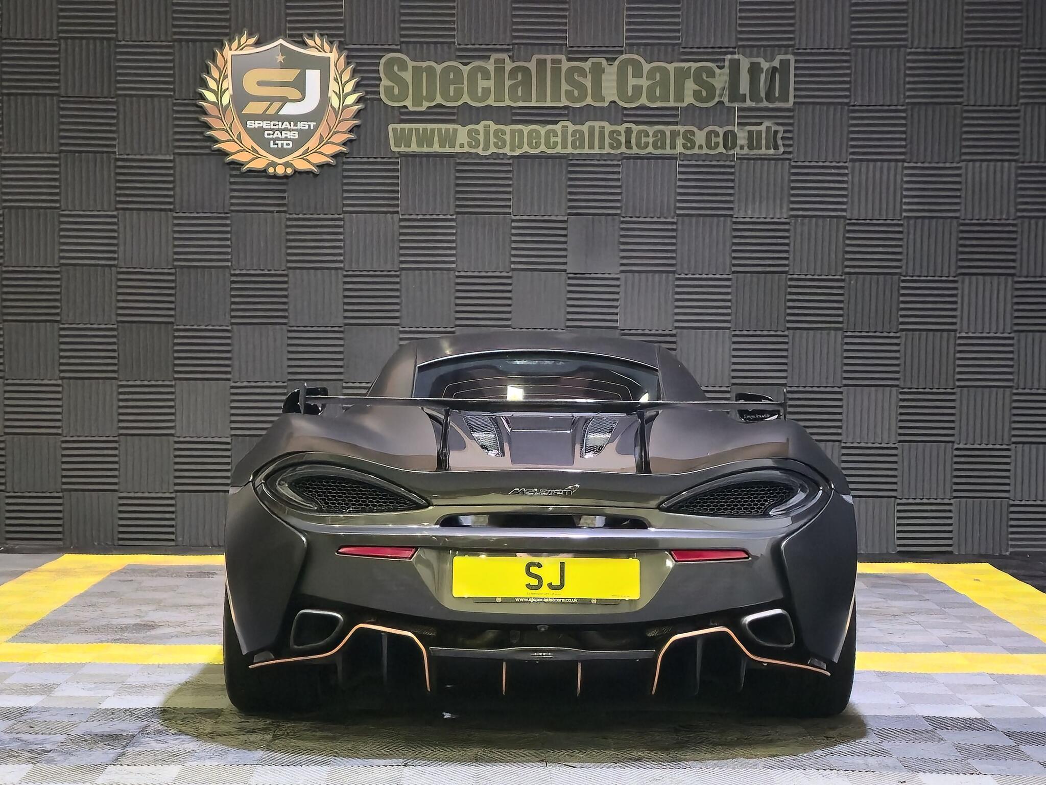 Mclaren 570s view 5