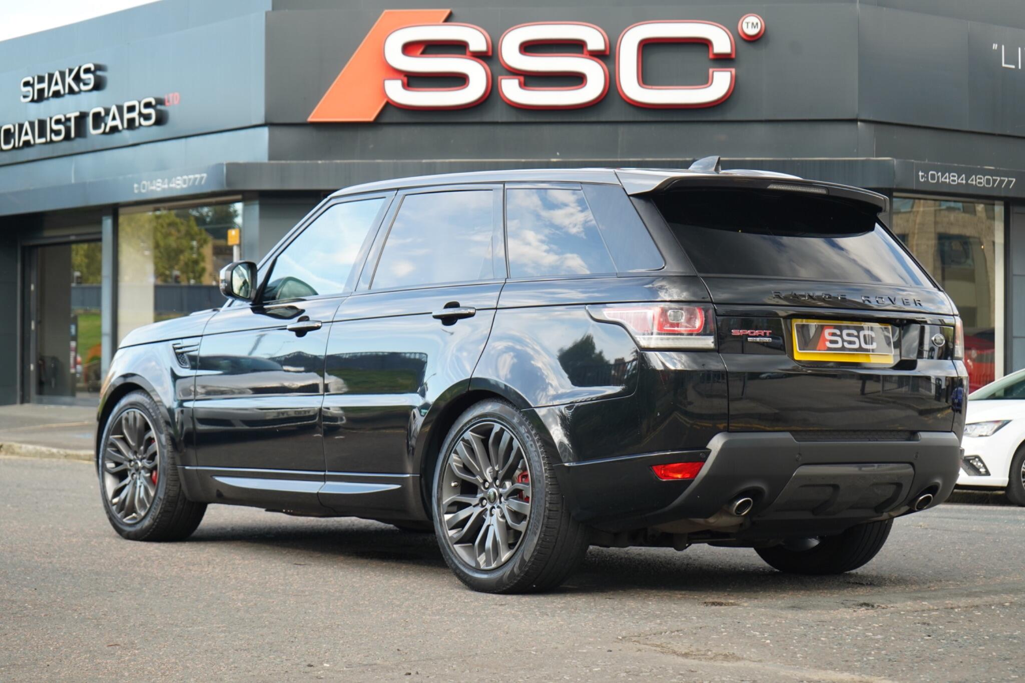 Land Rover Range Rover Sport view 2