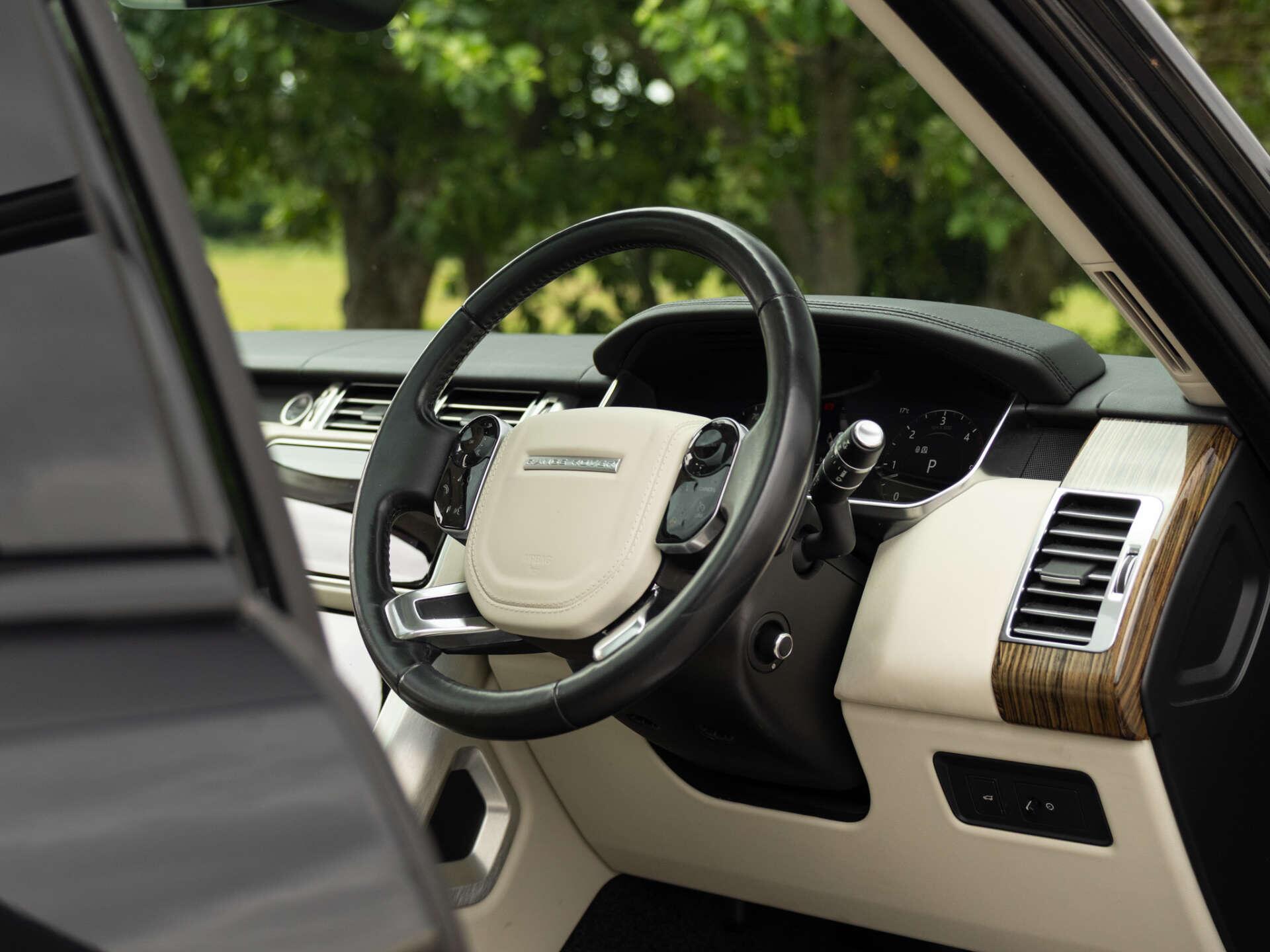 Land Rover Range Rover view 9