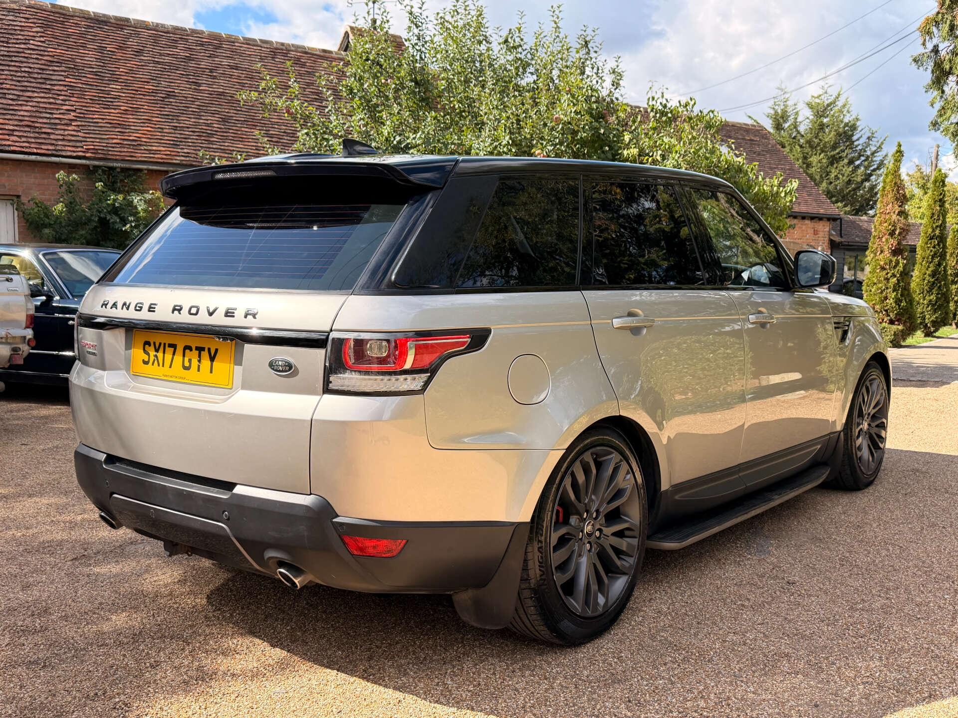 Land Rover Range Rover Sport view 5