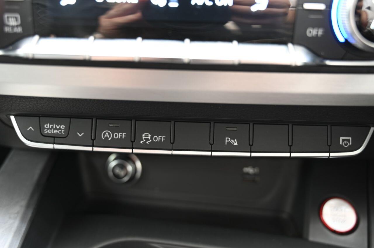 Audi S5 view 33