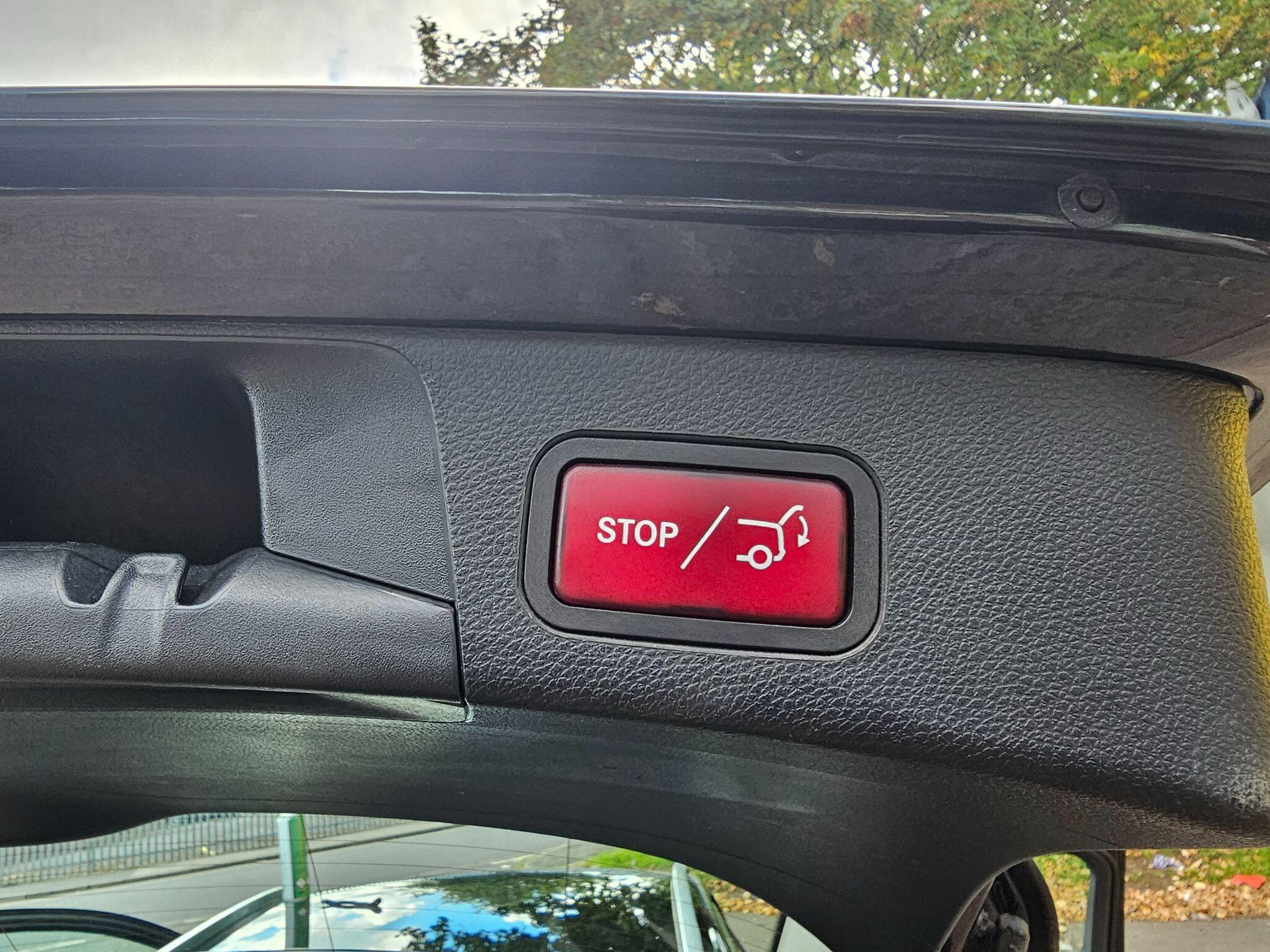 Mercedes-Benz C-Class view 28
