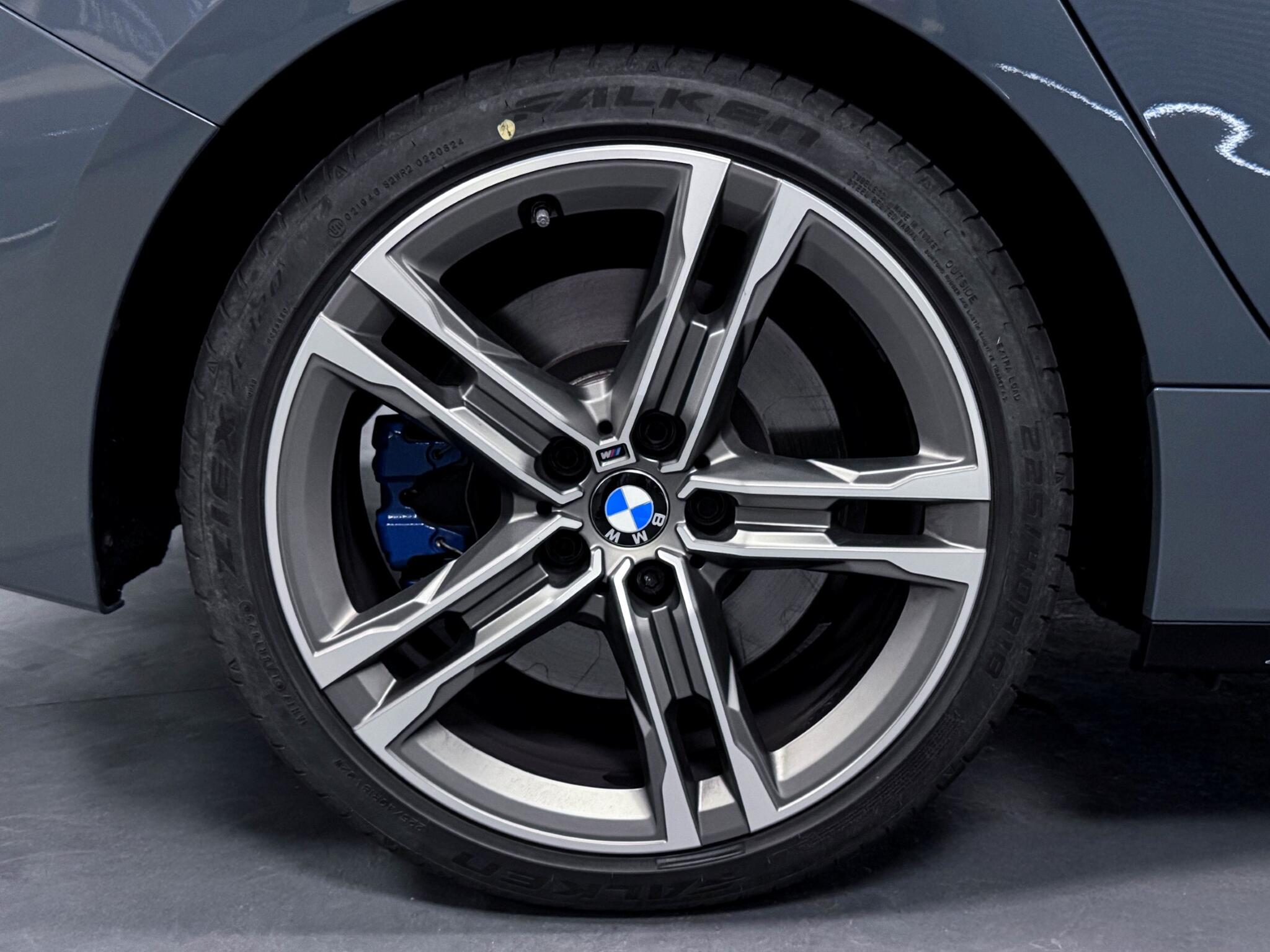 BMW 1 Series view 55