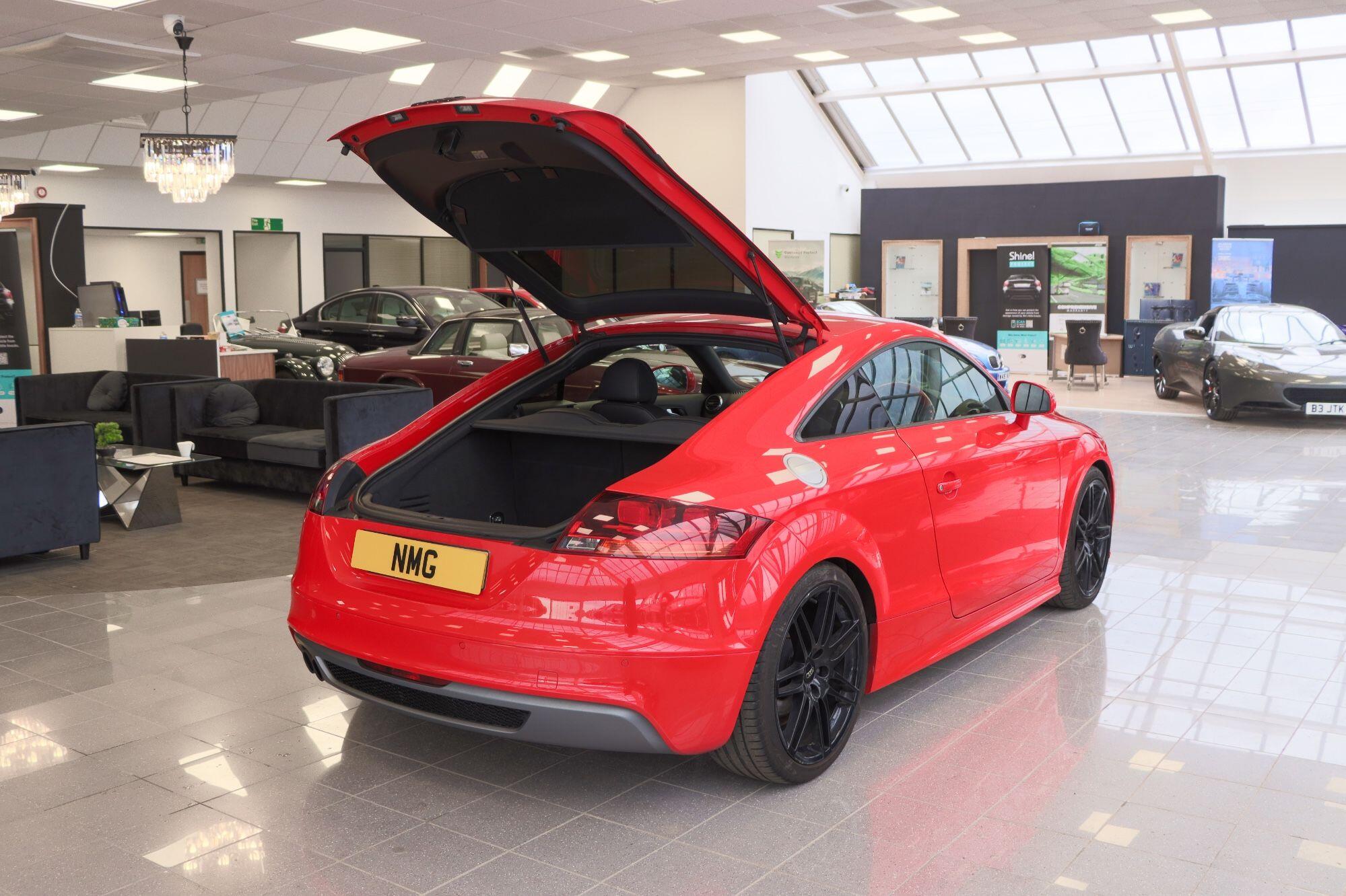 Audi TT view 13