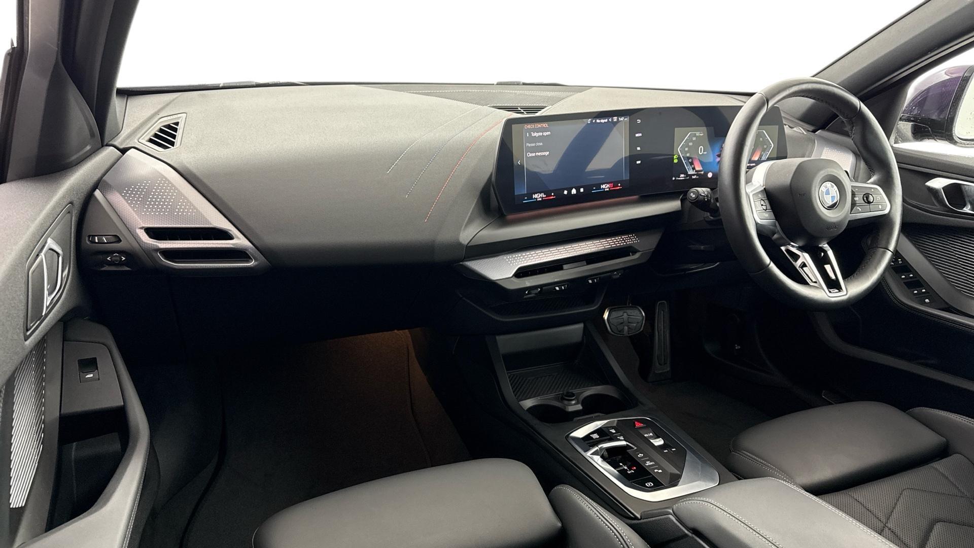 BMW 1 Series view 7