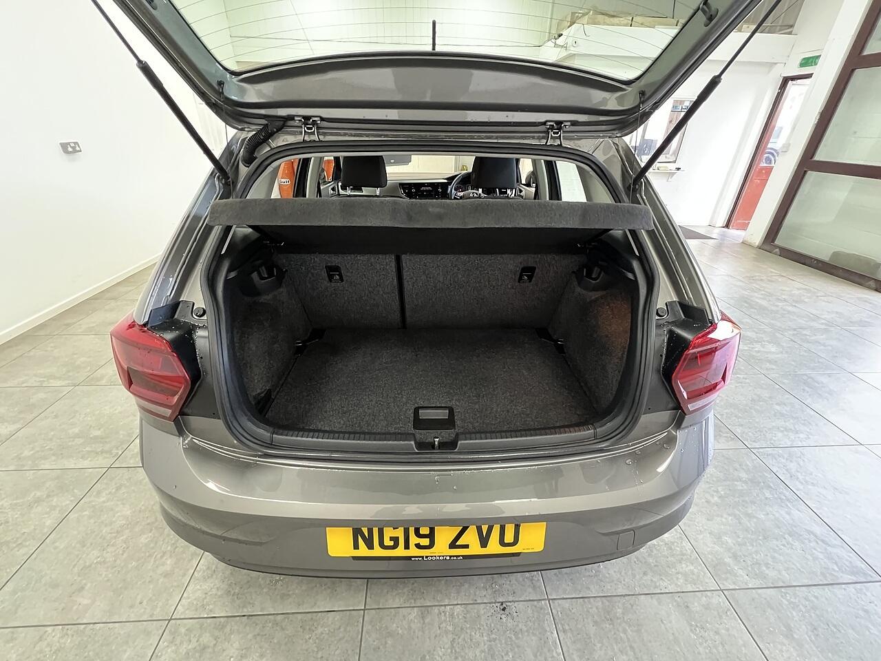 Volkswagen Polo view 16