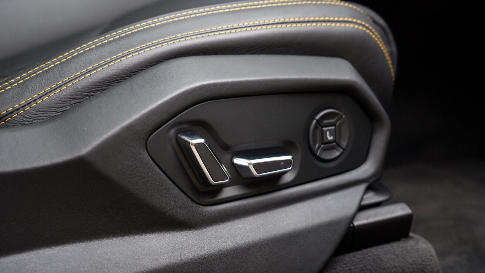 Lamborghini Urus view 31